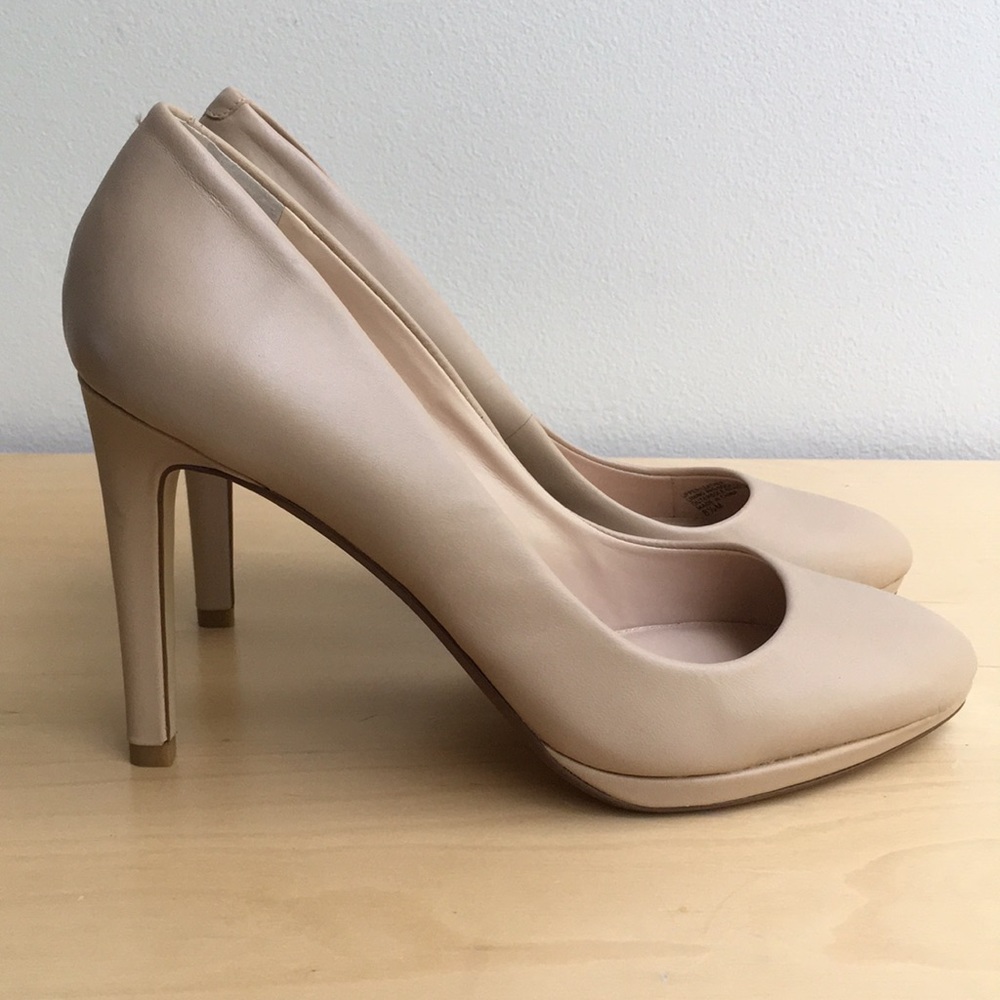 Banana Republic Cream Heels